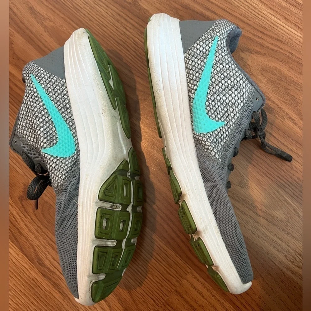 Nike Revolution 3 Womens Gray Turquoise Shoes